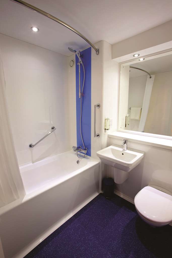 Travelodge York Hull Road Szoba fotó